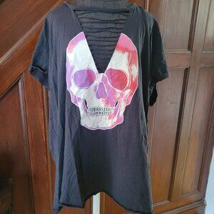 Torrid Skull Graphic Black T-Shirt With Cutout Neckline Slim Fit Womens Size 4 1